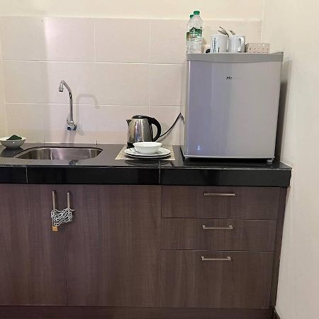 Homestay Melaka B Lagoon Studio Apartment Free Waterpark Tickets Kampong Bukit Beruang Esterno foto